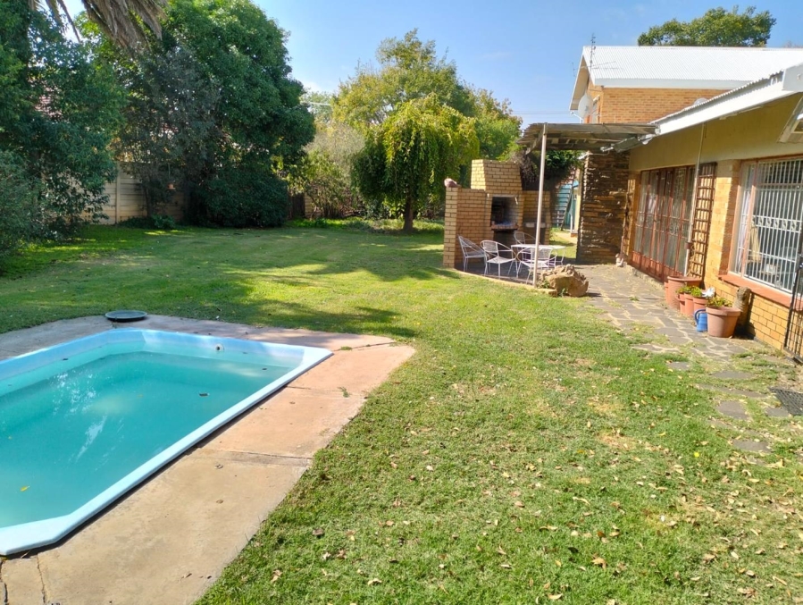 9 Bedroom Property for Sale in Bayswater Free State